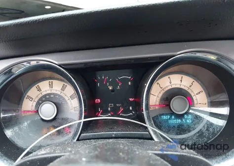 2010 Ford Mustang V6/V6 Premium z USA, uszkodzony, nr VIN 1ZVBP8EN7A5107670